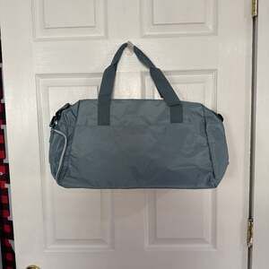 DSW Blue Nylon Gym Duffle Bag with Top Zip